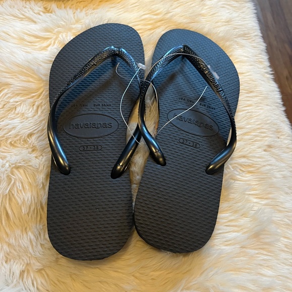Havaianas Women's Slim Flip Flop Sandal, Black, New Shoe.

No box - Picture 1 of 4